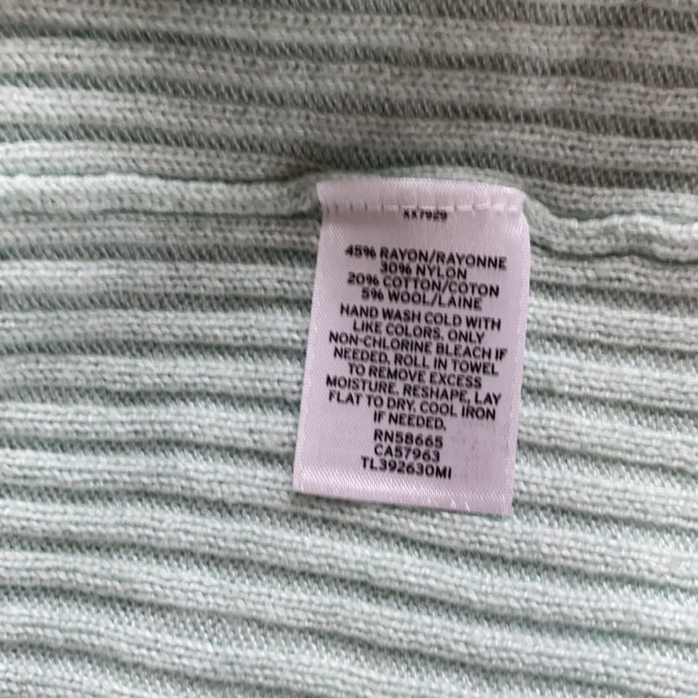 Leith Light Green Ribbed Cardigan - Picture 8 of 11